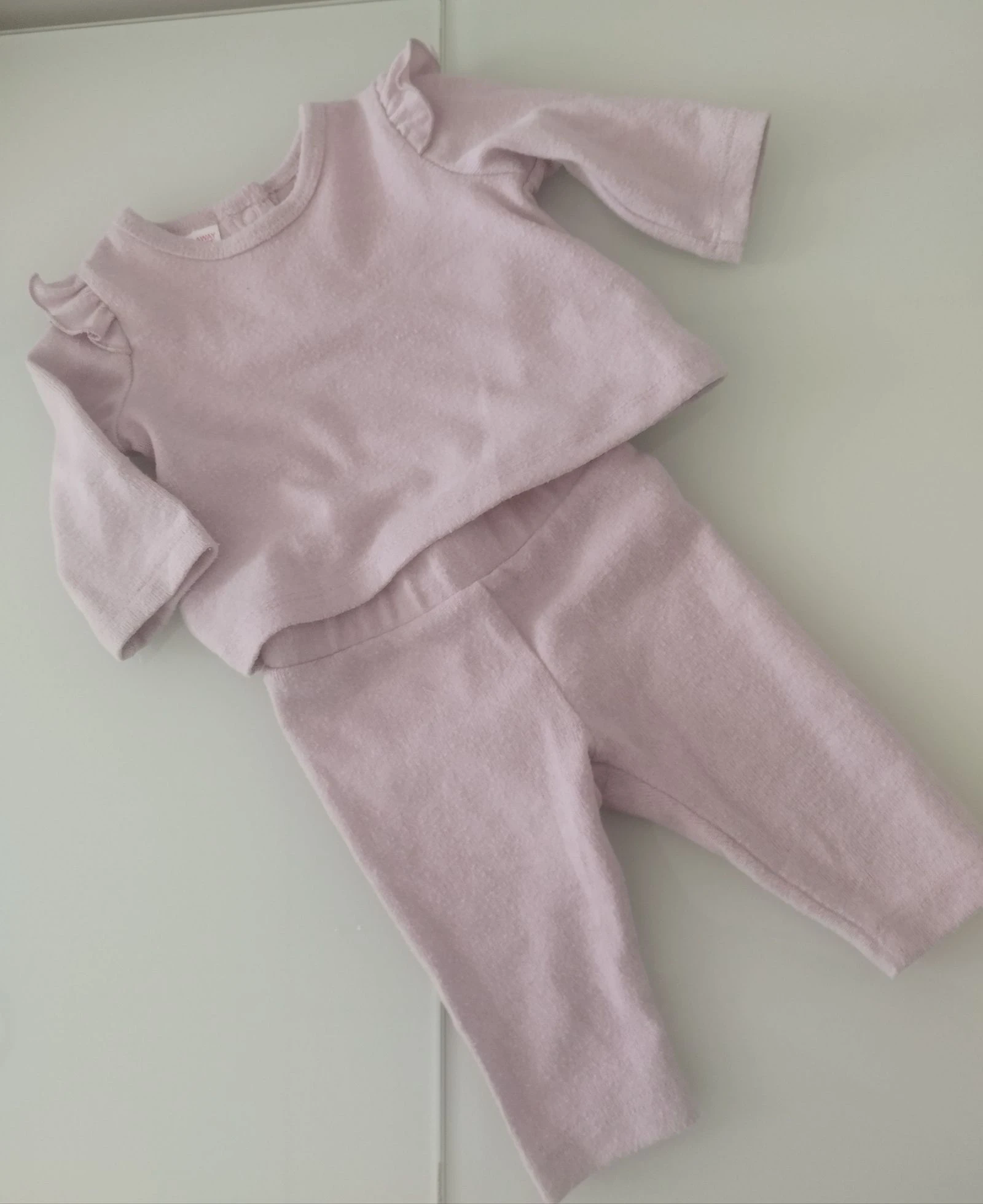 Conjunto lila calentito de bebe 1-3 meses Lefties 